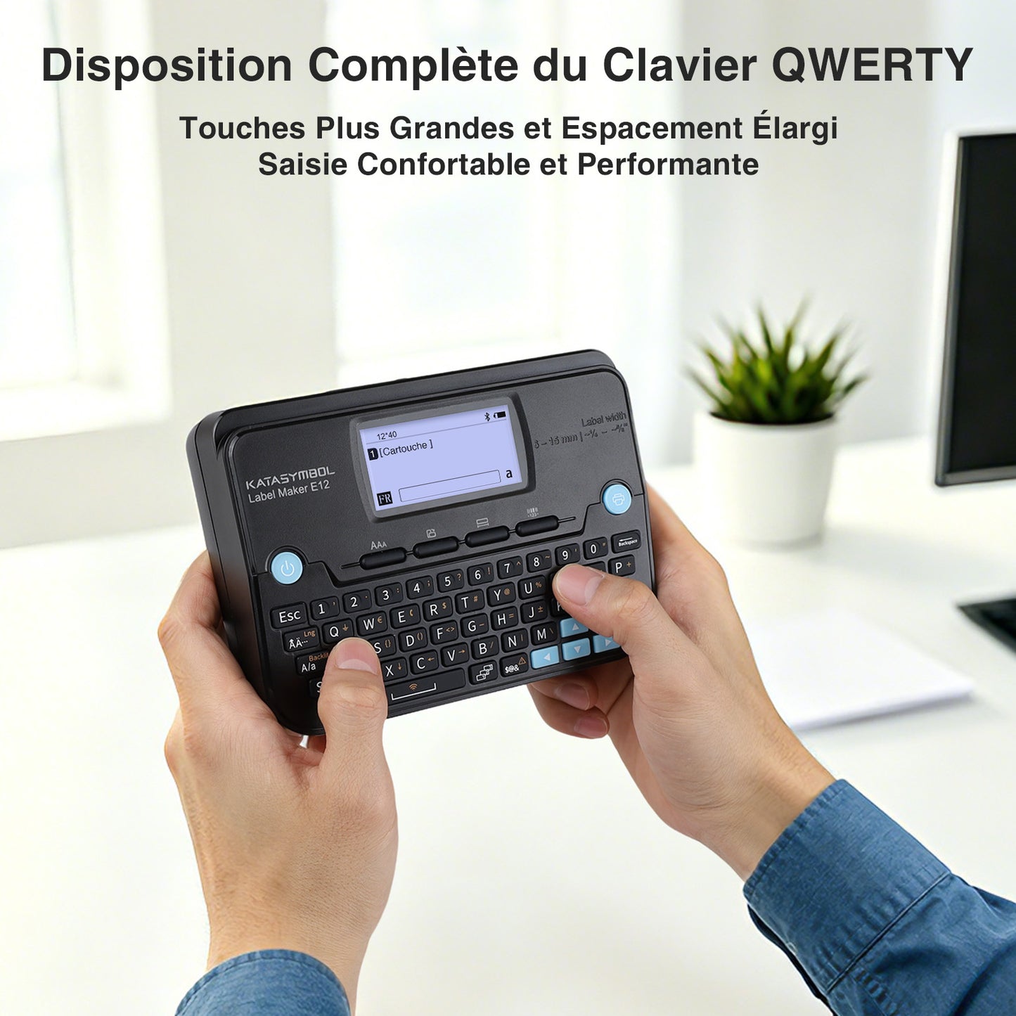 SUPVAN E12 Etiqueteuse,avec Clavier QWERTY, Écran Graphique Rétroéclairé, inclut 4 Rouleaux d'Étiquettes Étanches Autocollantes, pour la Maison, Le Bureau et l'école, Noir